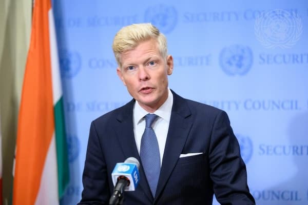 الوسيط الأممي يختتم زيارة الى الرياض في سياق جهود منسقة لانعاش عملية السلام