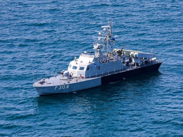 إيران تحتجز ناقلتي نفط أجنبيتين بتهمة بـ"التهريب"