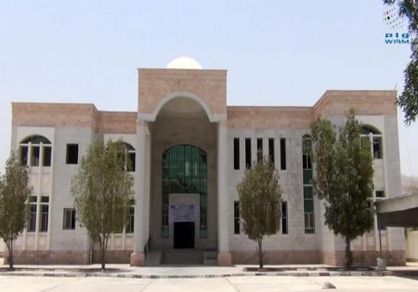 محكمة في حضرموت تصدر احكاما باعدام 4 متهمين بقضية اختطاف عاملي اغاثة في منظمة دولية