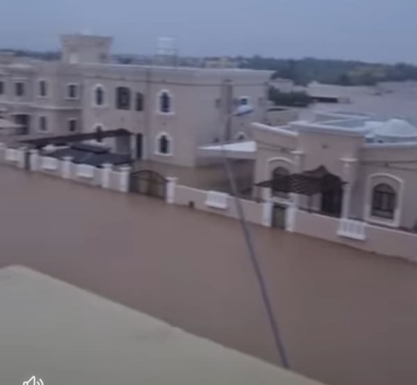 الاعلان عن تسجيل نزوح 1031 اسرة جراء الاعصار في المهرة خلال الساعات الماضية