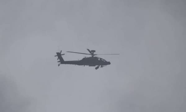 الحوثيون استخدموا مروحية للاستيلاء على ناقلةٍ يابانية في البحر الأحمر