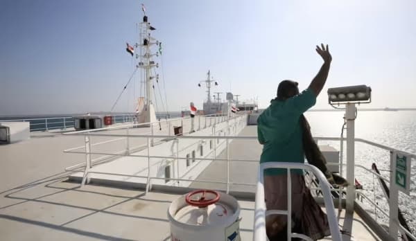 الولايات المتحدة تعلن عن قوة حماية موسعة للشحن في البحر الأحمر