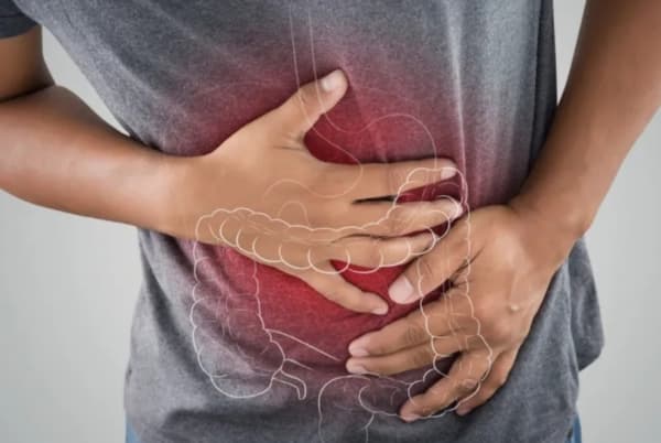 ما أسباب تقيؤ الدم؟