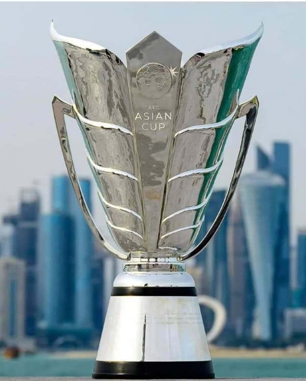 "الحلم التاريخي" للأردن يصطدم بطموح قطر في الحفاظ على لقب كأس آسيا