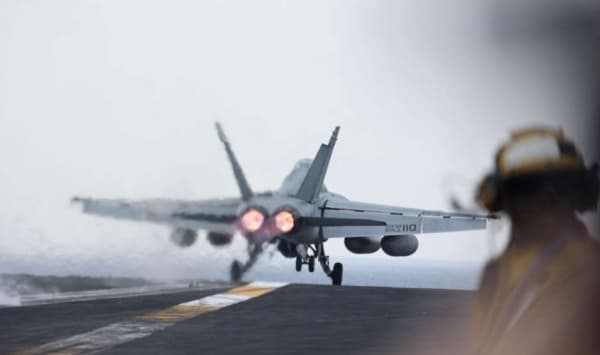 القوات الأمريكية تعلن تدمير 7 صواريخ كروز للحوثيين قبل إطلاقها على البحر الأحمر