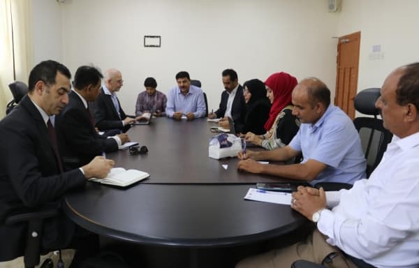 لجنة التحقيق الوطنية وفريق العقوبات الأممي يبحثان انتهاكات حقوق الإنسان