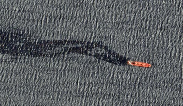 إيران تحتجز سفينة "مرتبطة" باسرائيل في الخليج