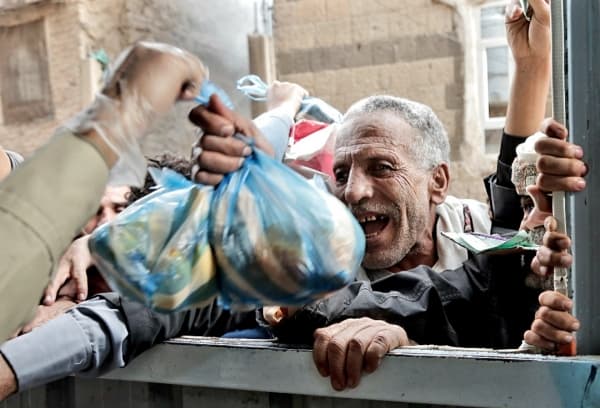 توغل واسع للفقر في اليمن.. ملايين الأسر تحت طائلة الجوع