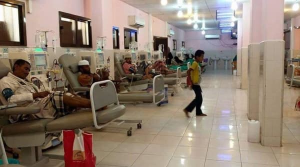 توزيع مواد 15 ألف جلسة غسيل كلوي على خمسة مستشفيات بعدن وتعز وحضرموت