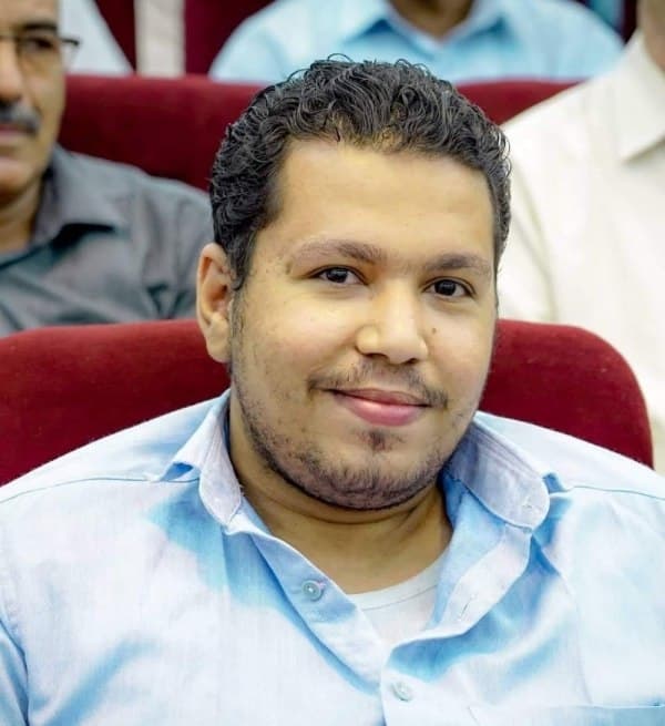 تحالف حقوقي يوجه نداءً عاجلاً لتحقيق العدالة للصحفي أحمد ماهر المعتقل لدى "الانتقالي" منذ 22 شهراً