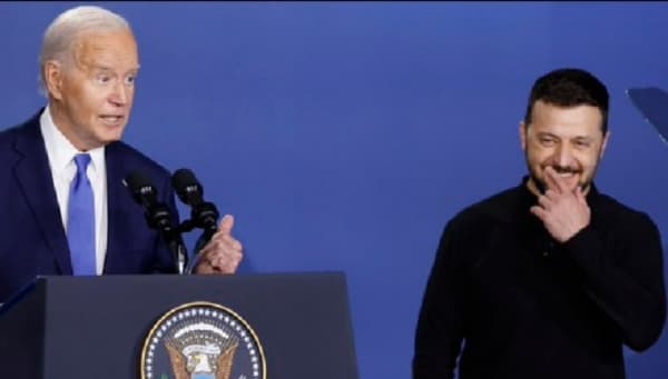 بايدن يعلق على زلة لسانه بشأن بوتين و زيلينسكي
