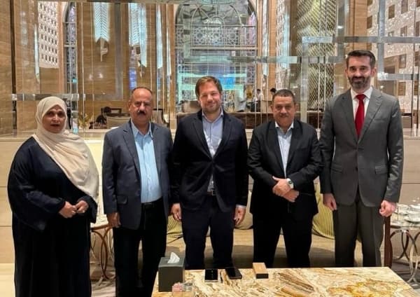 "اليمنية" توقع اتفاقيتين مع ايرباص والخطوط الجوية السعودية