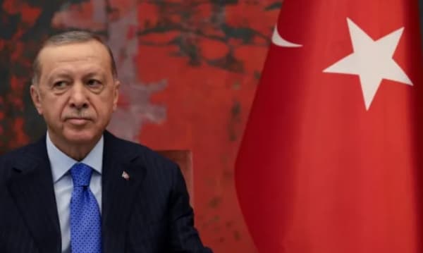 تركيا تستعد لإرسال قوات بحرية للصومال بعد الموافقة على التنقيب عن النفط والغاز