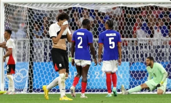 فرنسا تهزم مصر وتبلغ النهائي