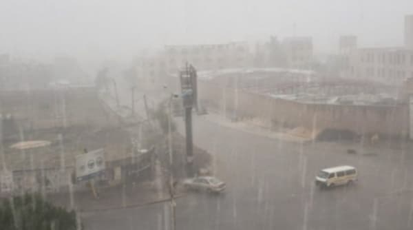 "الأرصاد" يتوقع هطول أمطار رعدية متفاوتة الغزارة على معظم المحافظات اليمنية خلال الساعات القادمة