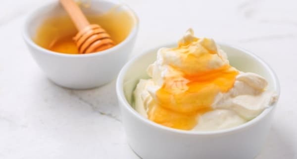تأثير العسل والزبادي على المعدة.. اكتشف السر