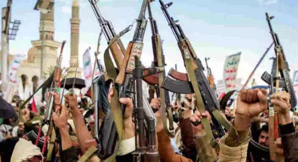 روسيا تجري مباحثات مع الحوثيين بشأن نقل أسلحة