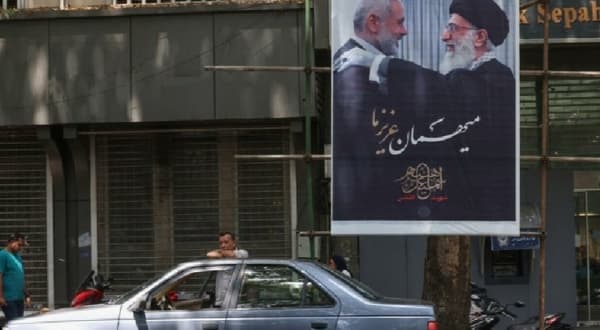 خامنئي يؤكد في خطبة الجمعة أن إسرائيل لن تنتصر قط على حزب الله وحماس