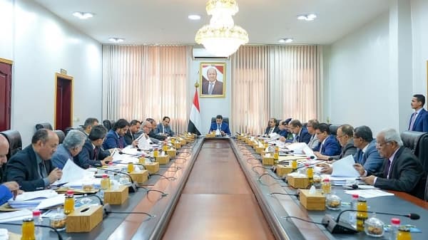 الحكومة المعترف بها تطلب دعمًا للحفاظ على الاستقرار الاقتصادي