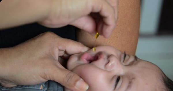 الشتاء والأطفال.. كيف نتعامل مع الفيروسات الموسمية؟