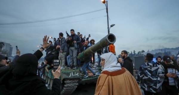 صحيفة تركية تضع 5 سيناريوهات محتملة لتطور الأوضاع في سوريا