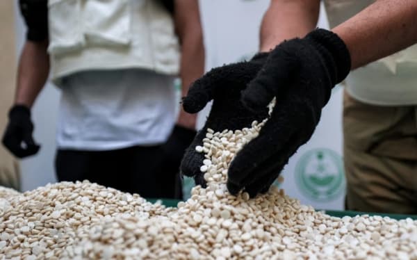 تفكيك شبكتين لتهريب المخدرات تضمان عناصر من وزارتي الداخلية والدفاع