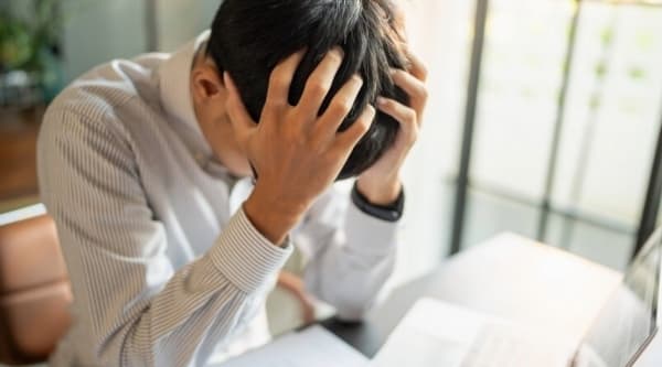 أعراض نفسية لا يجب تجاهلها