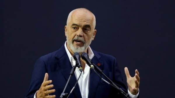 ألبانيا تعتزم تأسيس دولة صغيرة على غرار الفاتيكان للطائفة البكتاشية في تيرانا